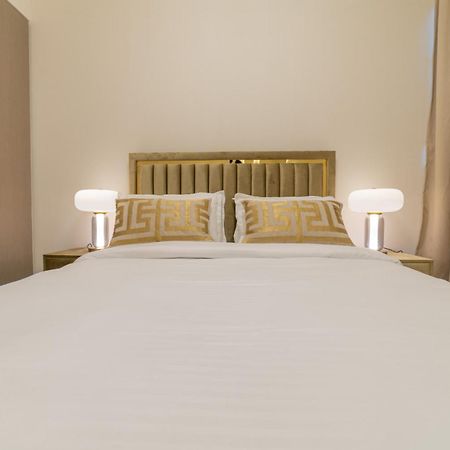 First Class 2Br With Full Dubai Boulevard View Екстериор снимка