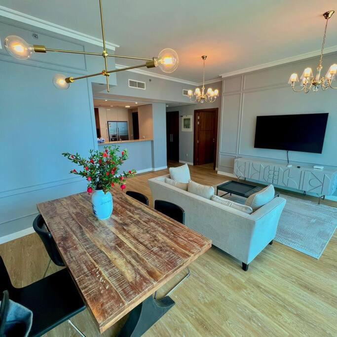 First Class 2Br With Full Dubai Boulevard View Екстериор снимка